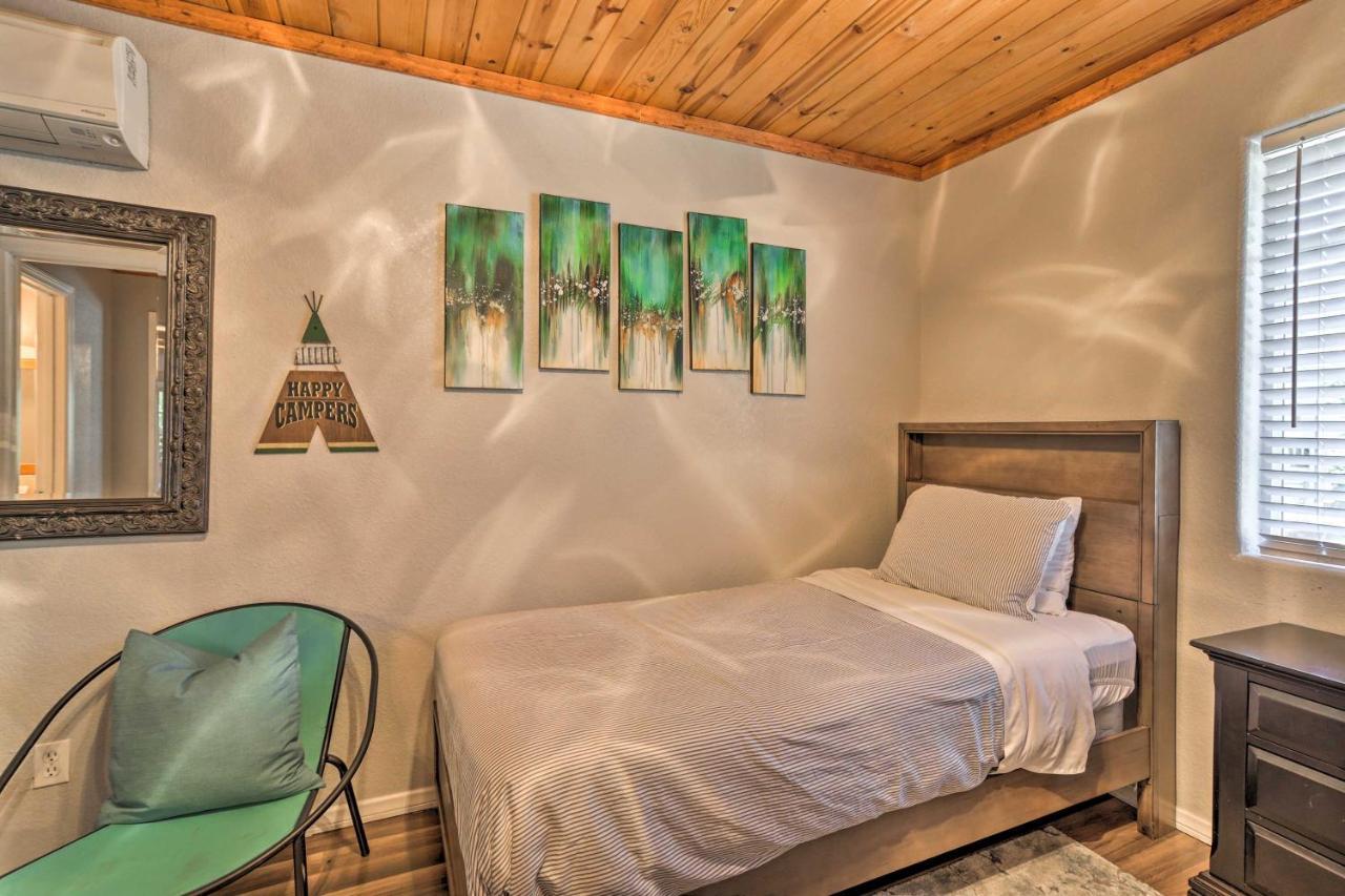 Remodeled Crestline Retreat Walk To Lake Gregory! Zewnętrze zdjęcie