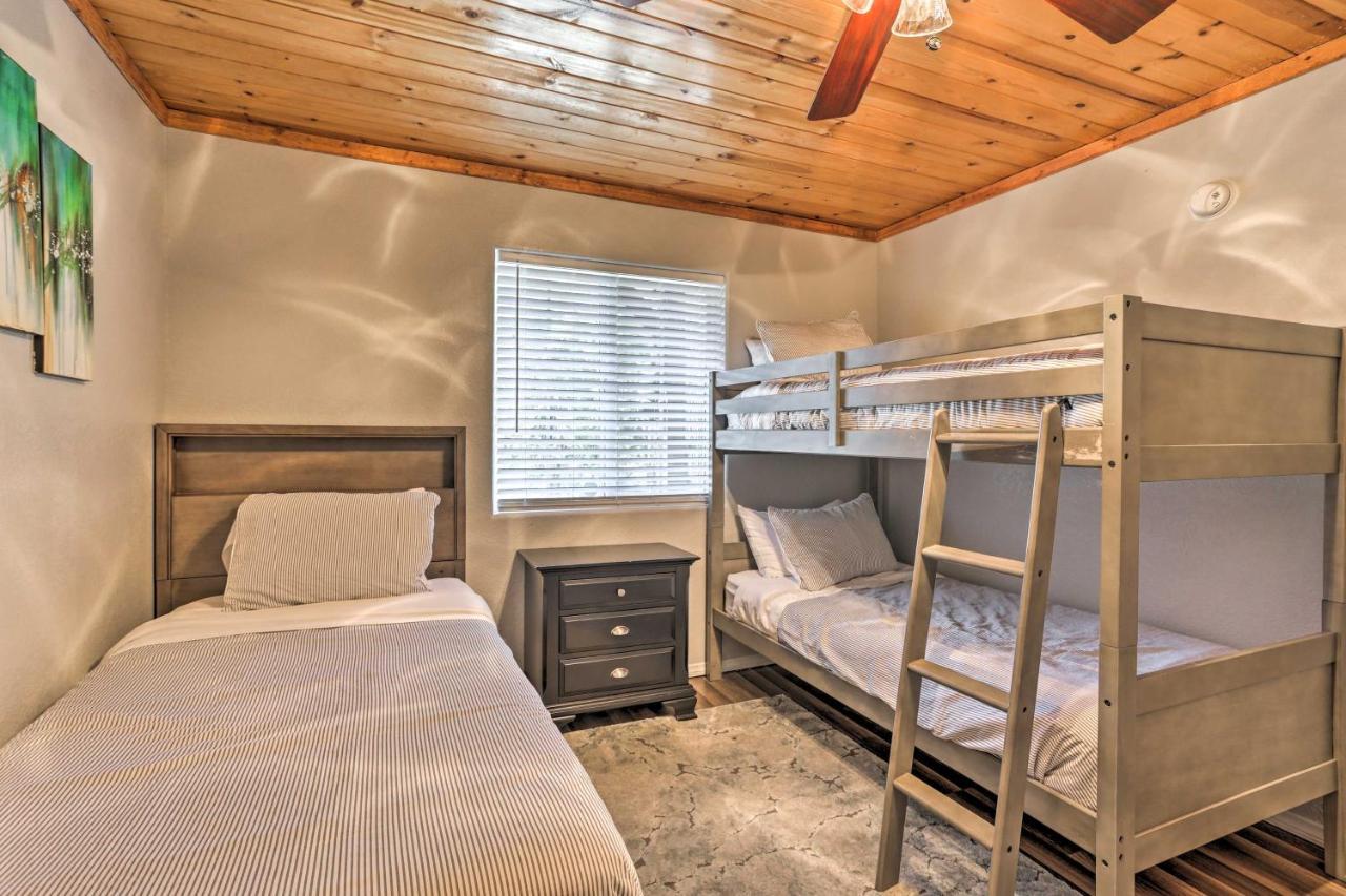 Remodeled Crestline Retreat Walk To Lake Gregory! Zewnętrze zdjęcie