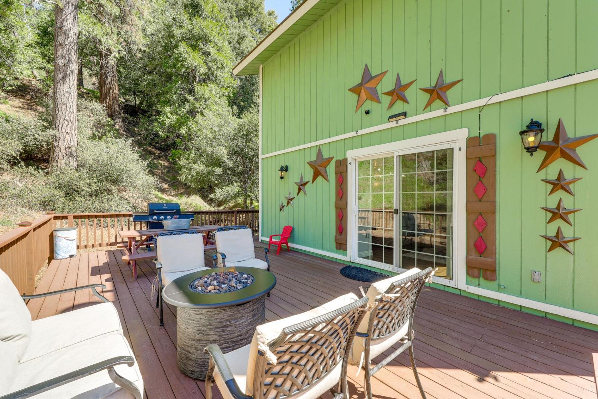 Remodeled Crestline Retreat Walk To Lake Gregory! Zewnętrze zdjęcie