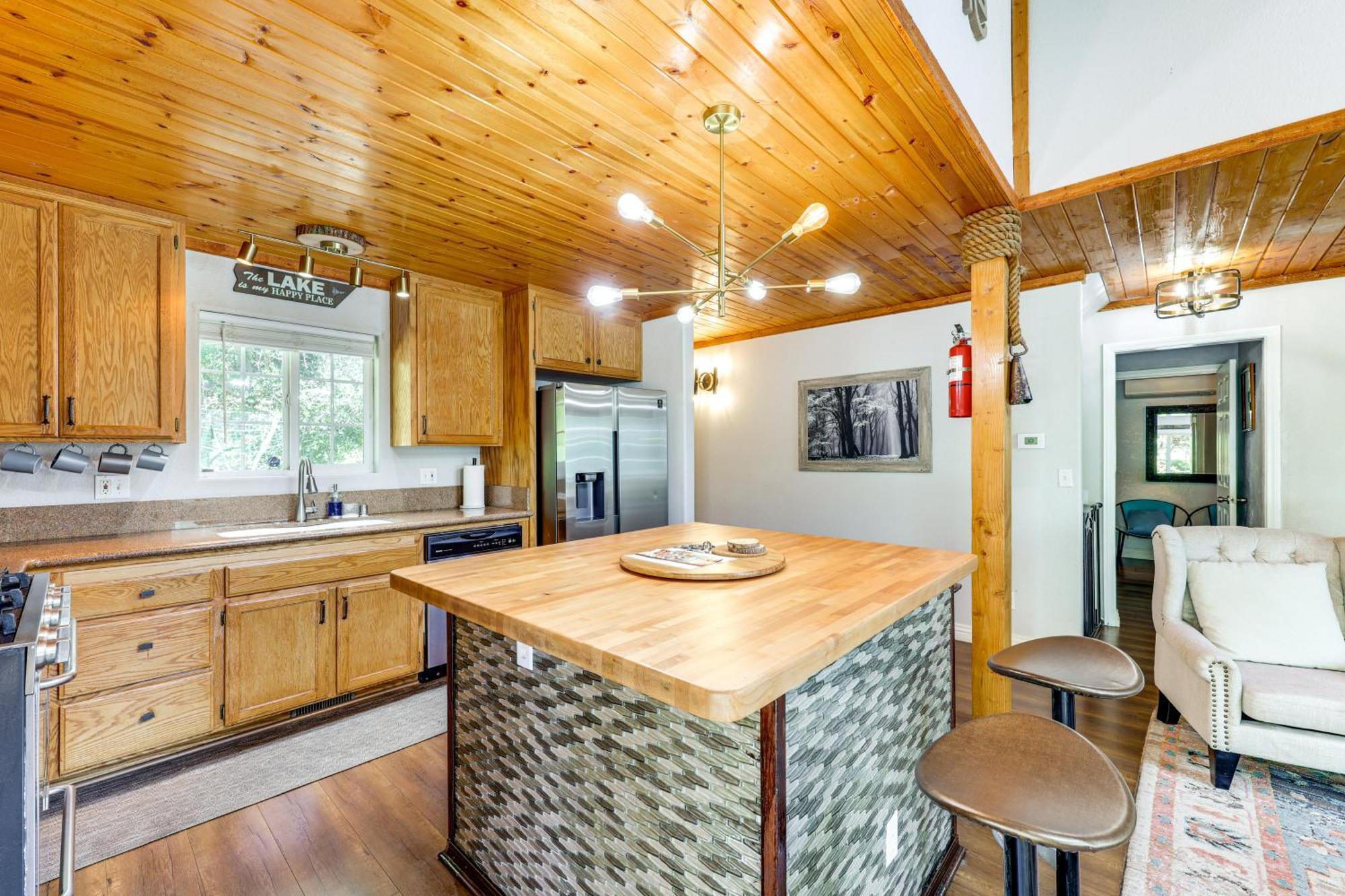 Remodeled Crestline Retreat Walk To Lake Gregory! Zewnętrze zdjęcie